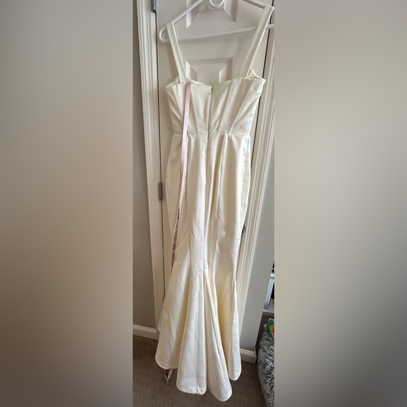 House of CB Francoise Dress *NWT* - Picture 11 of 11